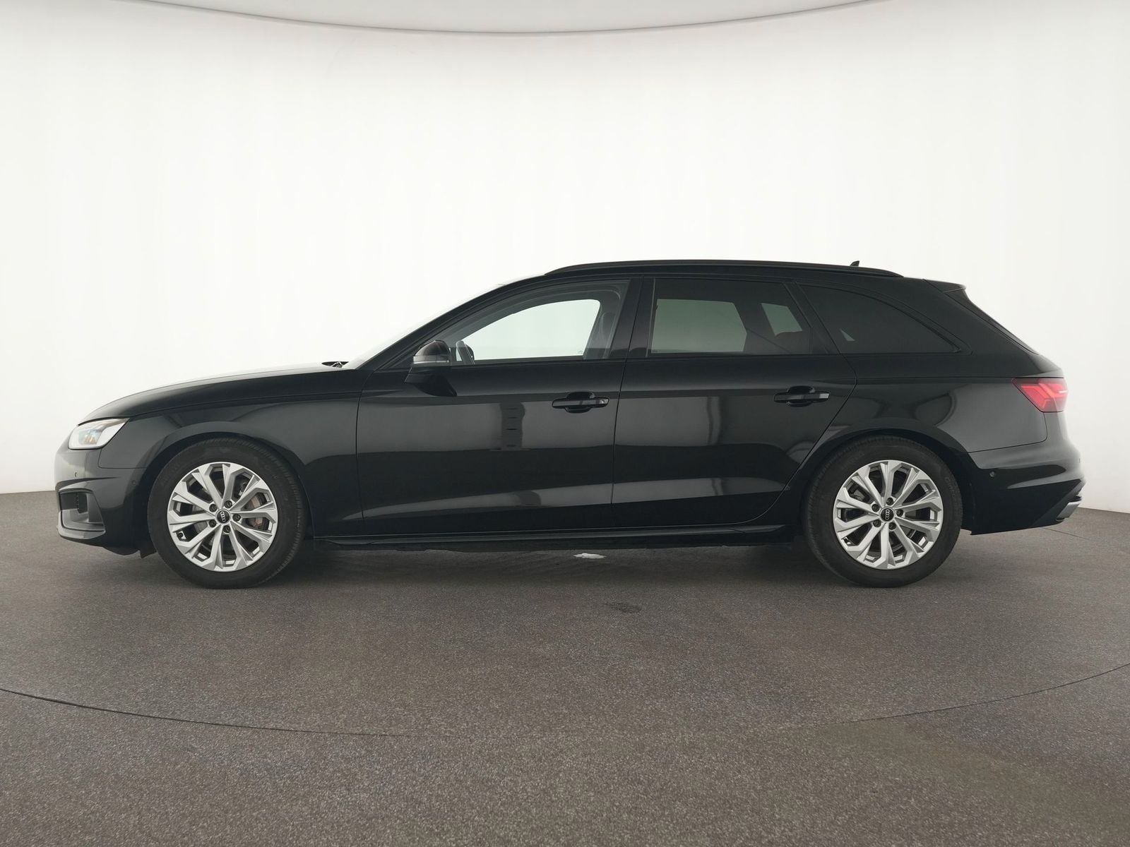 Audi A4 Advanced quattro - Samsaru's Car Outlet