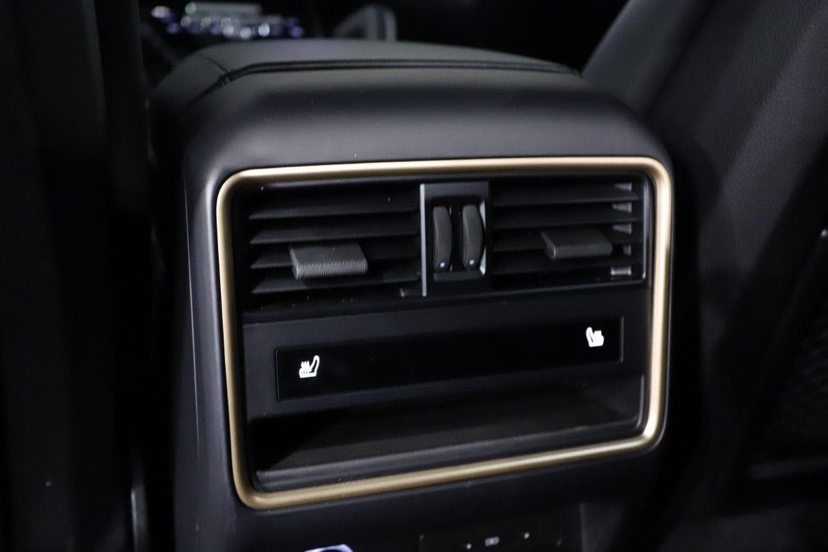 Porsche Cayenne Coupe E-Hybrid 470HP PASS-DISPLAY *VAT*