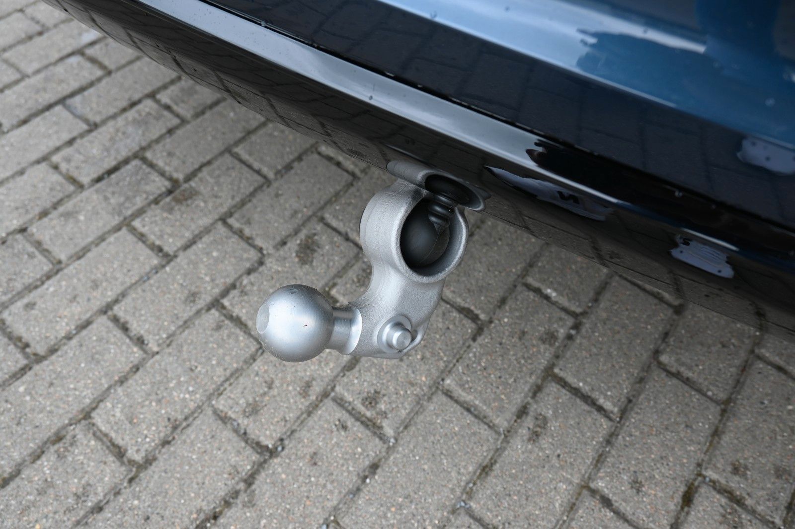 Volvo XC60 B5 B AWD Ultra Dark*PANO*360°*LUFT*ACC*AHK