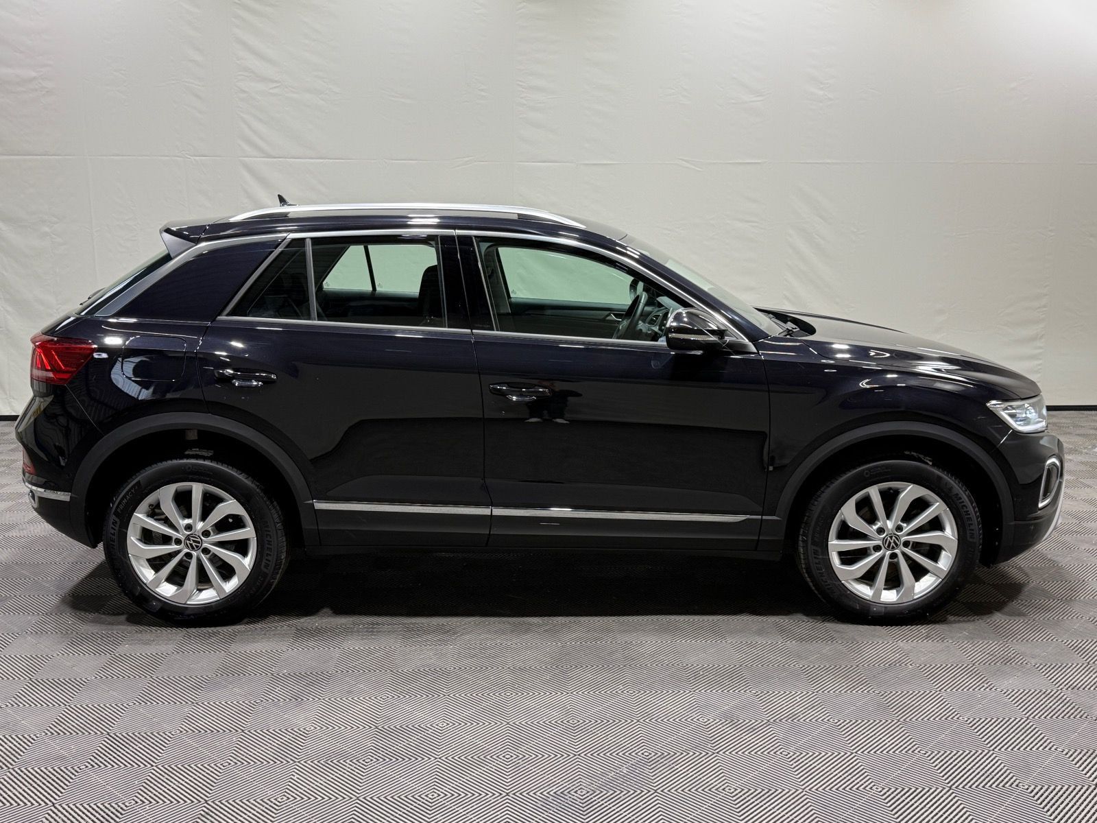 Volkswagen T-ROC Style 1.5 TSI DSG - Samsaru's Car Outlet