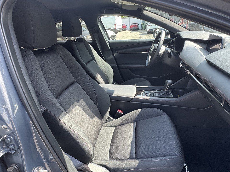 Mazda 3 2.0L e-SKYACTIV G 122ps 6AT FWD Homura