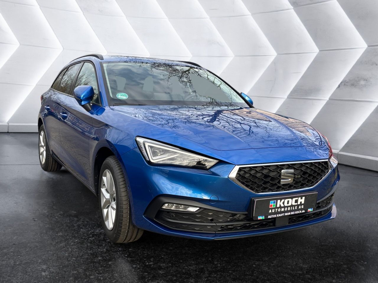 Seat Leon ST 1.5 eTSI DSG Road Edition AHK MATRIX