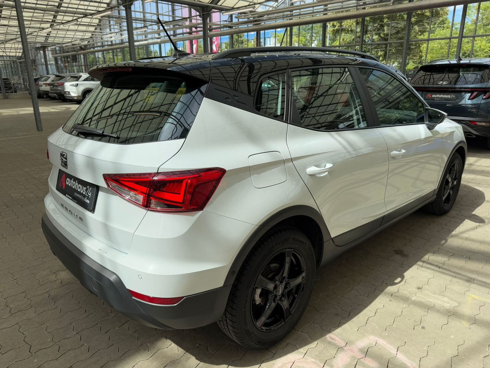 Seat Arona 1.0 TSI Style - Samsaru's Car Outlet