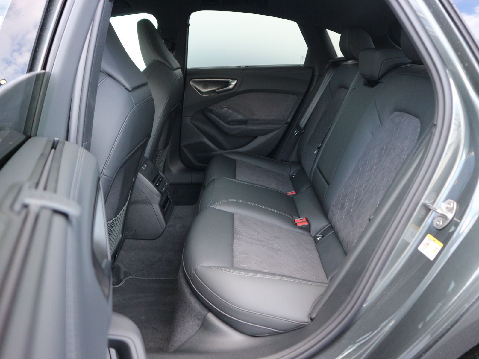 Audi A5 Limousine TFSI quattro S tronic S line*AHK*