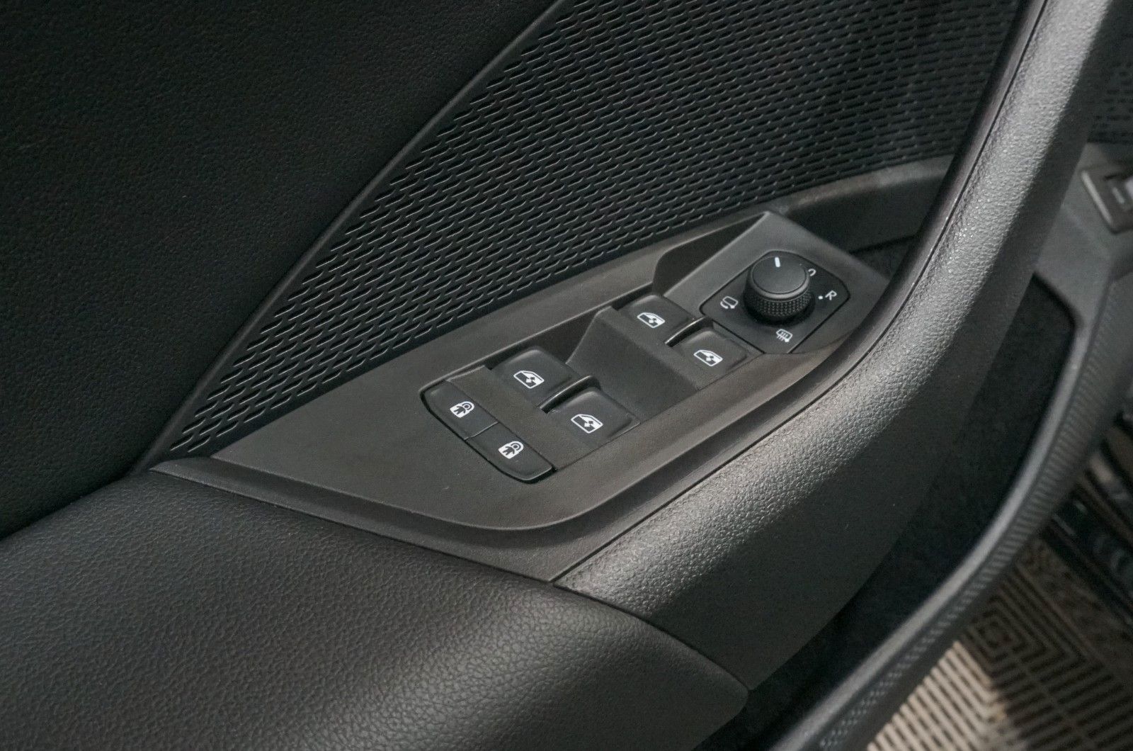 Skoda Octavia Lim. Style 2.0 TDI *Matrix*NAVI*HUD*