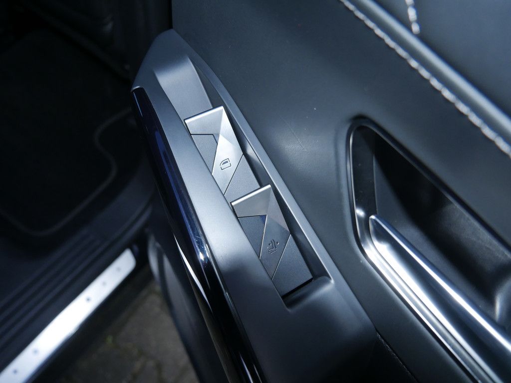 DS Automobiles DS 7 Crossback Rivoli E-Tense 225 AKTIVSITZE LED
