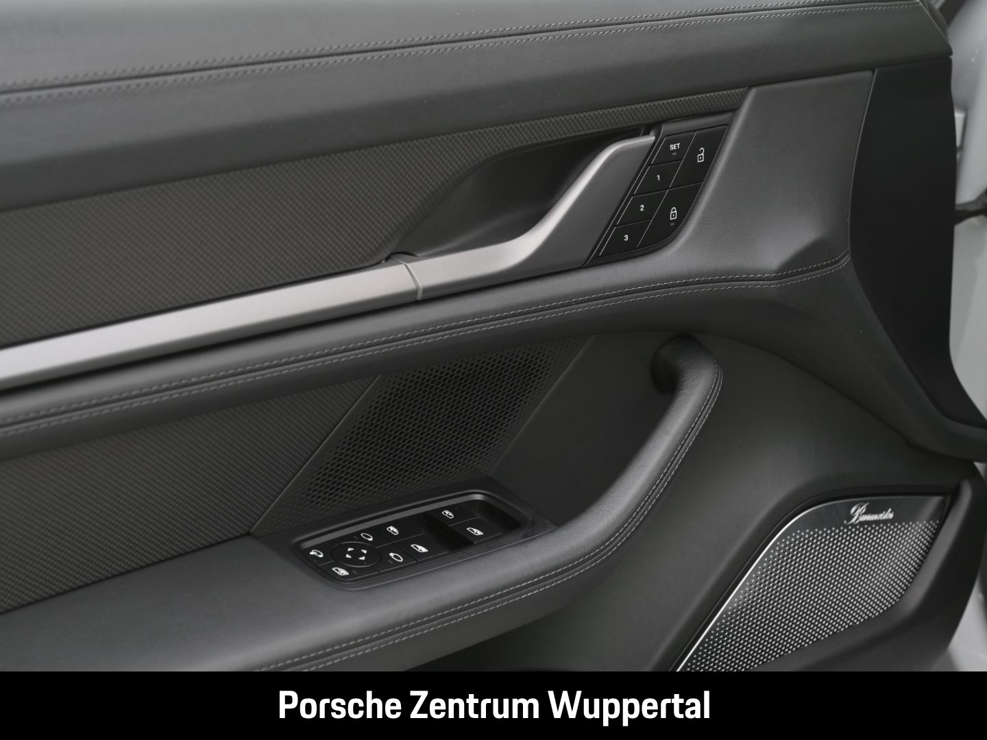 Porsche Taycan GTS Sport Turismo Burmester Sport Chrono