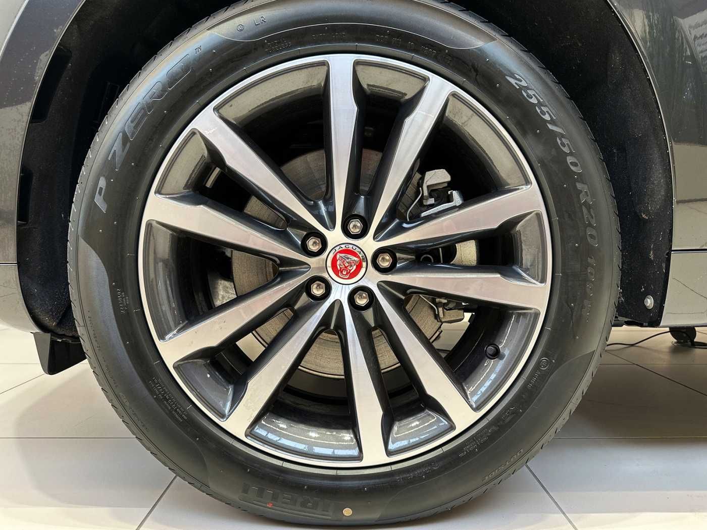 Jaguar F-Pace D200 AWD R-Dynamic SE