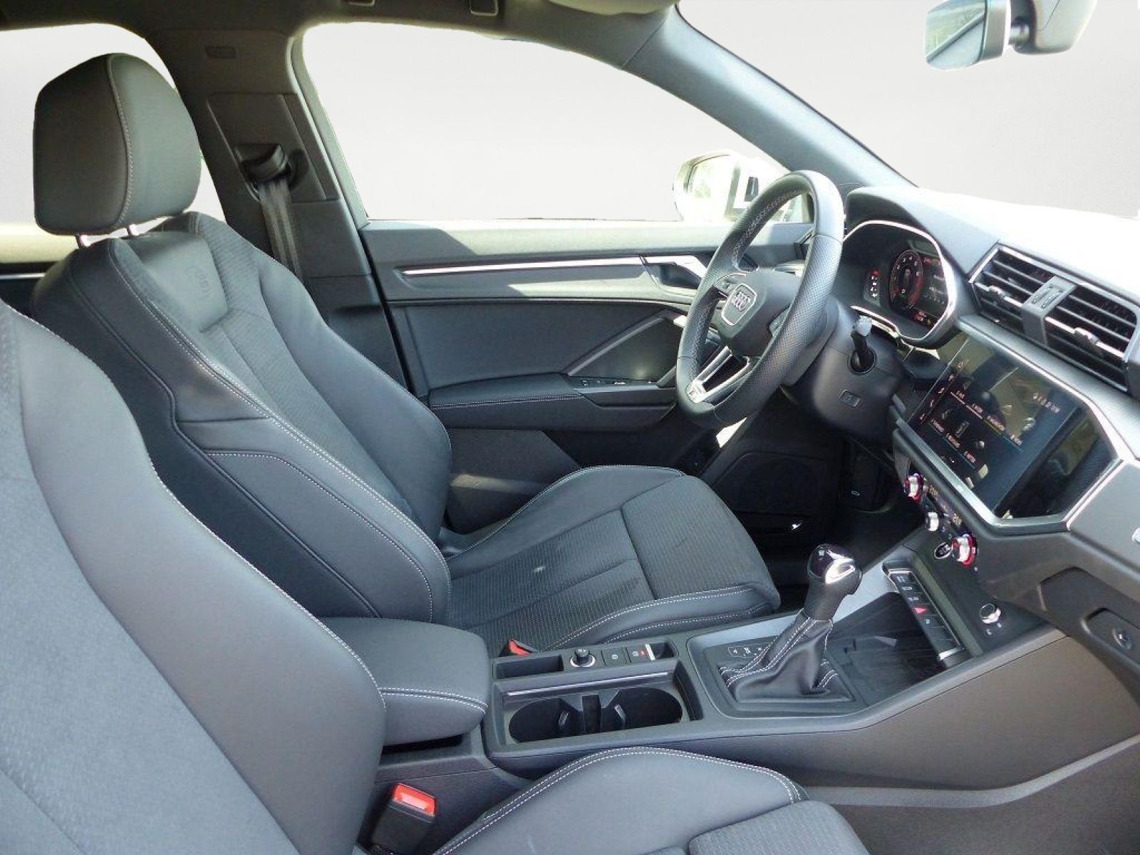 Audi Q3 Sportback 40 TFSI quattro S-tronic S line - Samsaru's Car Outlet