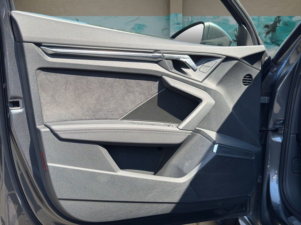 Audi A3 Lim. 35 TFSI S-Line *B&O*MATRIX-LED*CARBON*NA