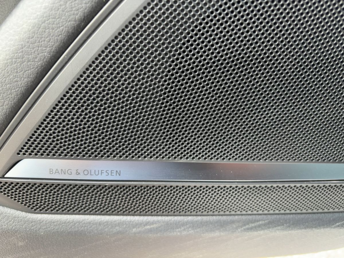 Audi A6 Avant 50 TDI Q.S-Line - Samsaru's Car Outlet
