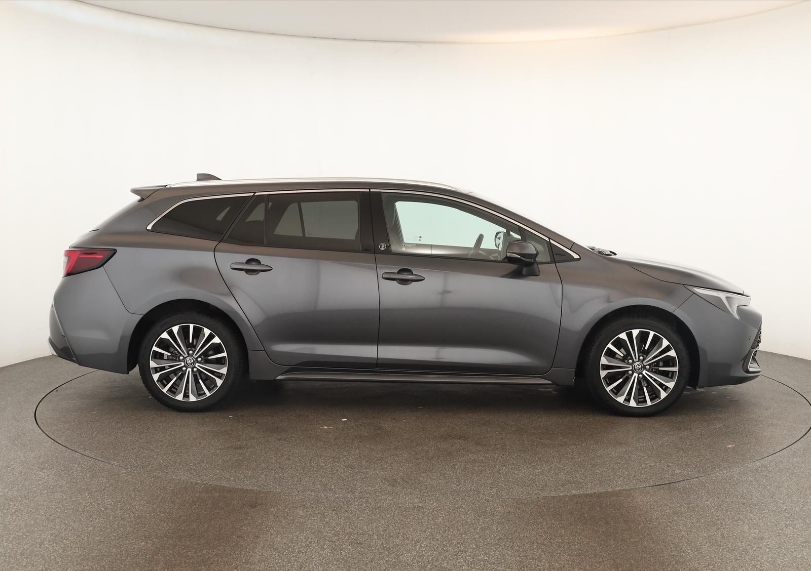 Toyota Corolla Touring Sports 1.8 CVT Team D Navi Kam