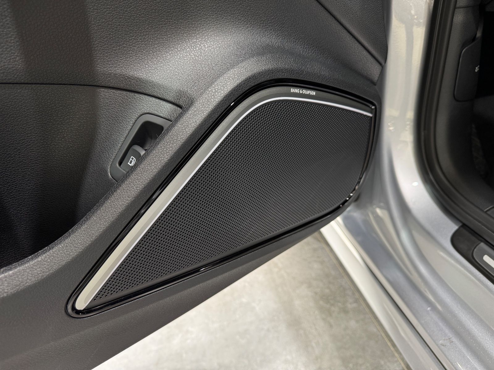 Audi A3 Sportback 40 e-tron sport - Samsaru's Car Outlet