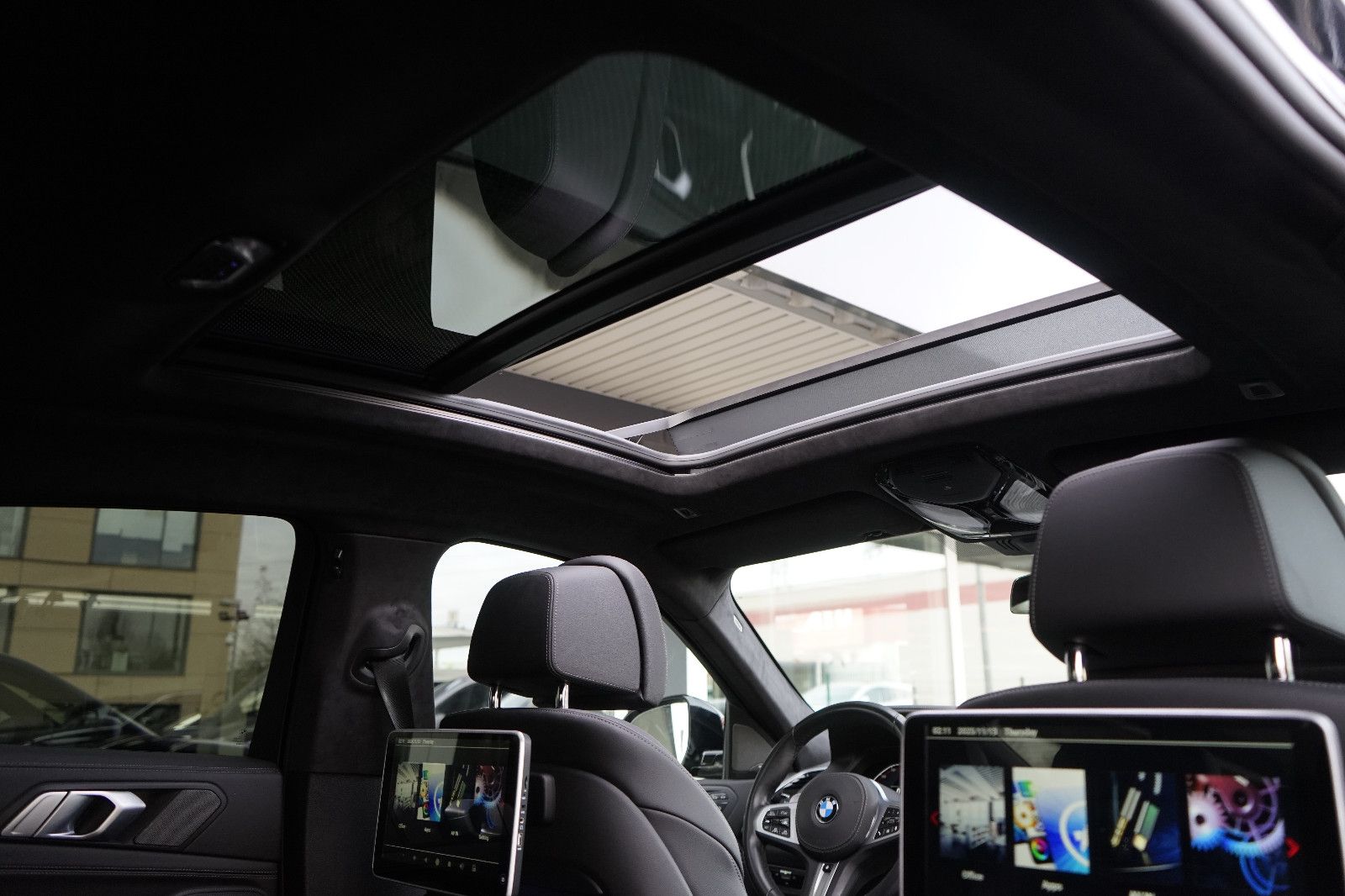BMW X6 40xd M Sport*3xTV*Carbon*Massage*ACC*PanoSKY*