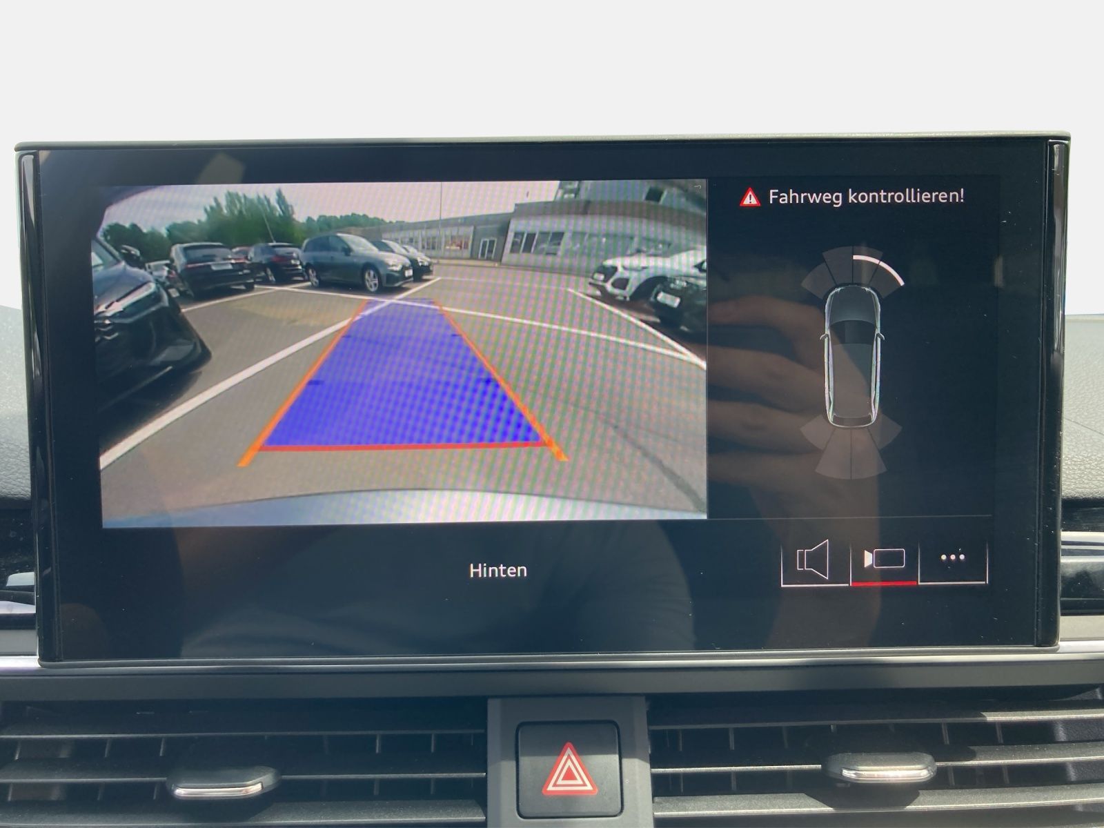 Audi A4 Avant 40 TFSI Q 2x S LINE AHK LM19 MATRIX-LED
