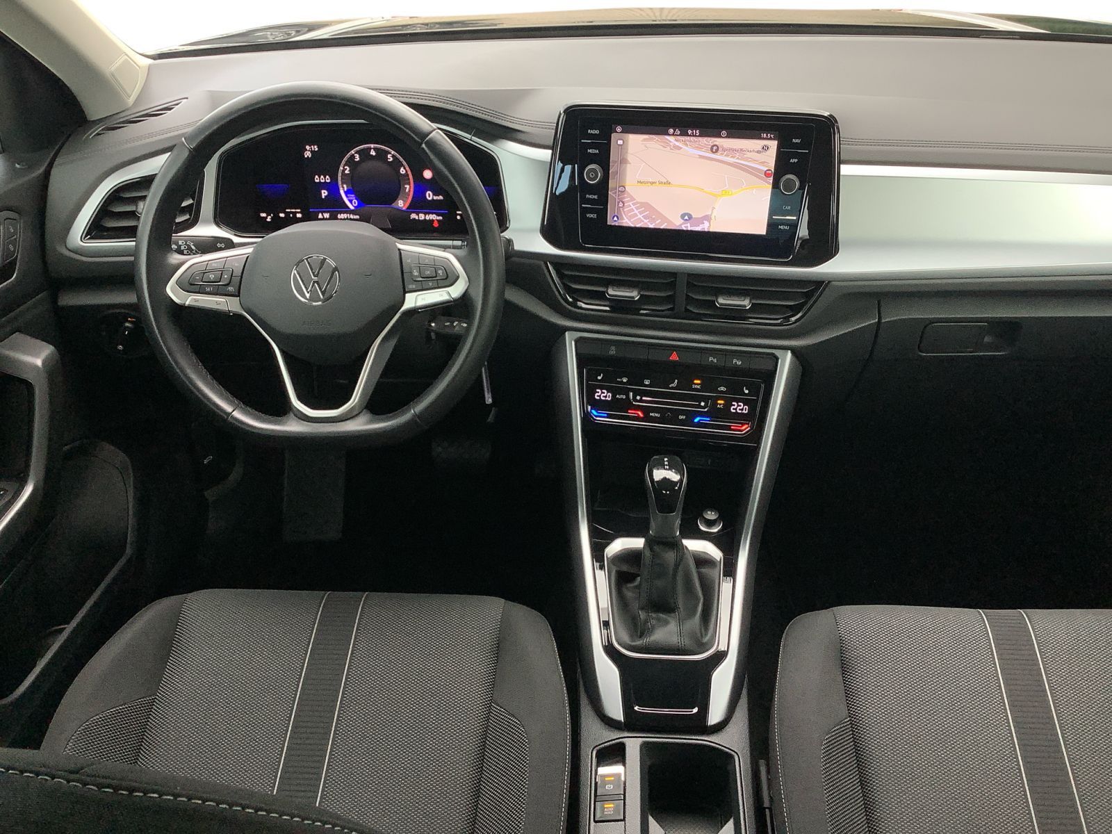 Volkswagen T-Roc 1.5 TSI DSG Life - Samsaru's Car Outlet