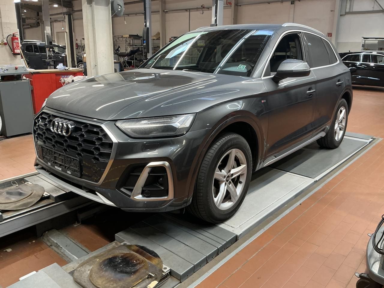 Audi Q5 50 TFSI e quattro S tronic S line Matrix|AHK
