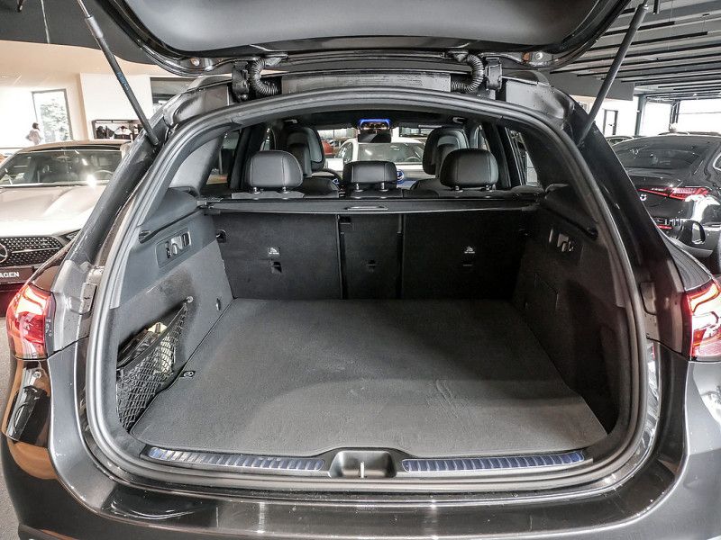 Mercedes-Benz GLC 200 d 4M AMG NIGHT MEMO 360 AHK DISTR KAMERA