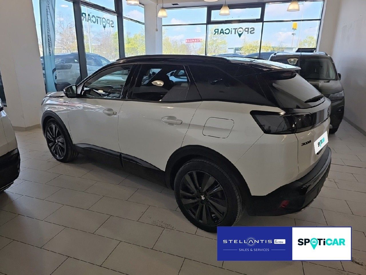 Peugeot 3008 Hybrid 225 GT PANODACH SHZ NAVI CAM