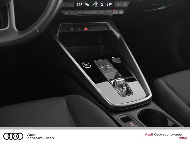 Audi A3 Sportback 40 TFSI quattro S-LINE S-TRONIC NAV