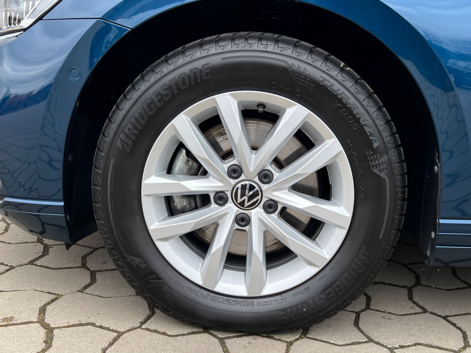 Volkswagen Passat 2.0 TDI - Samsaru's Car Outlet