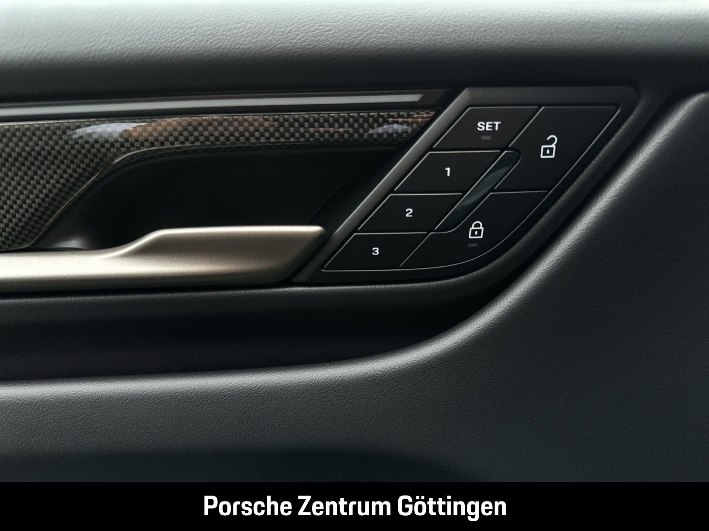 Porsche Macan Turbo Burmester HA-Lenkung InnoDrive LED