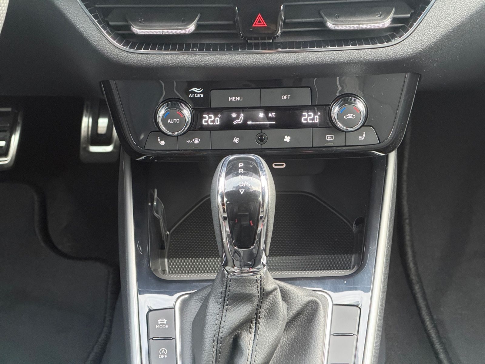 Skoda Fabia 130 Edition 1.5 TSI NAVI LED 177PS