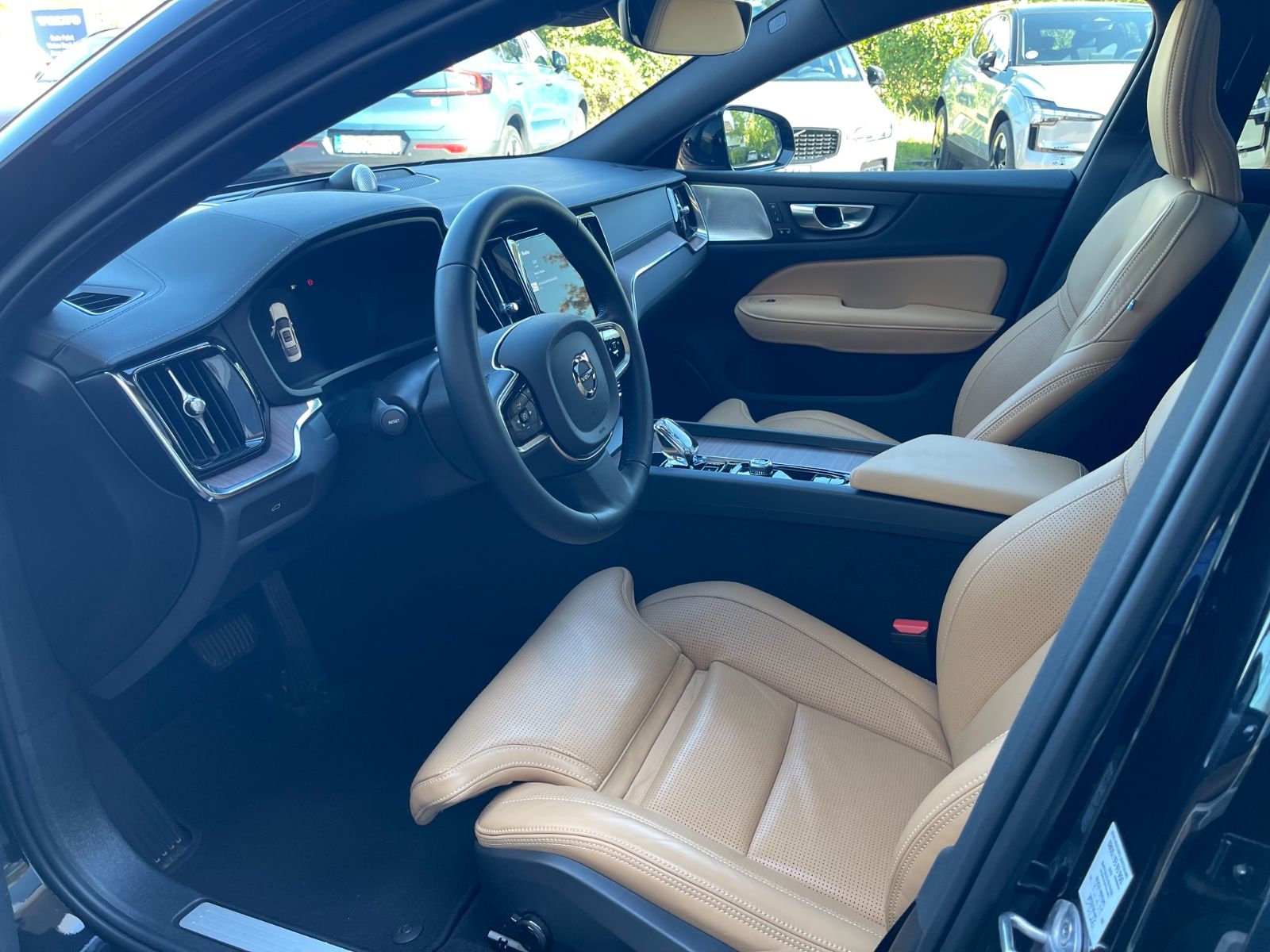 Volvo S60 B5 AWD Ultimate Dark Auto