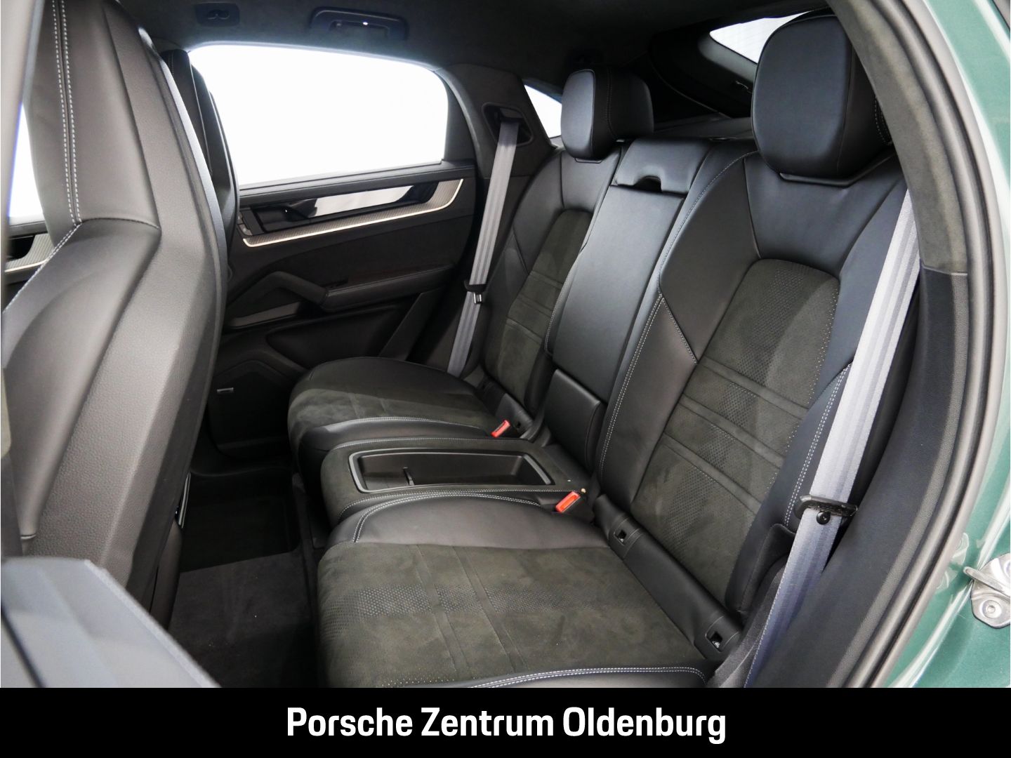 Porsche Cayenne Turbo E-Hybrid Coupe mit GT-Paket PTS