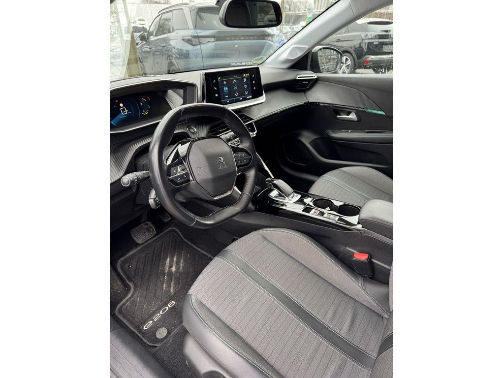 Peugeot 208 ALLURE ELEKTRO 136 - Samsaru's Car Outlet