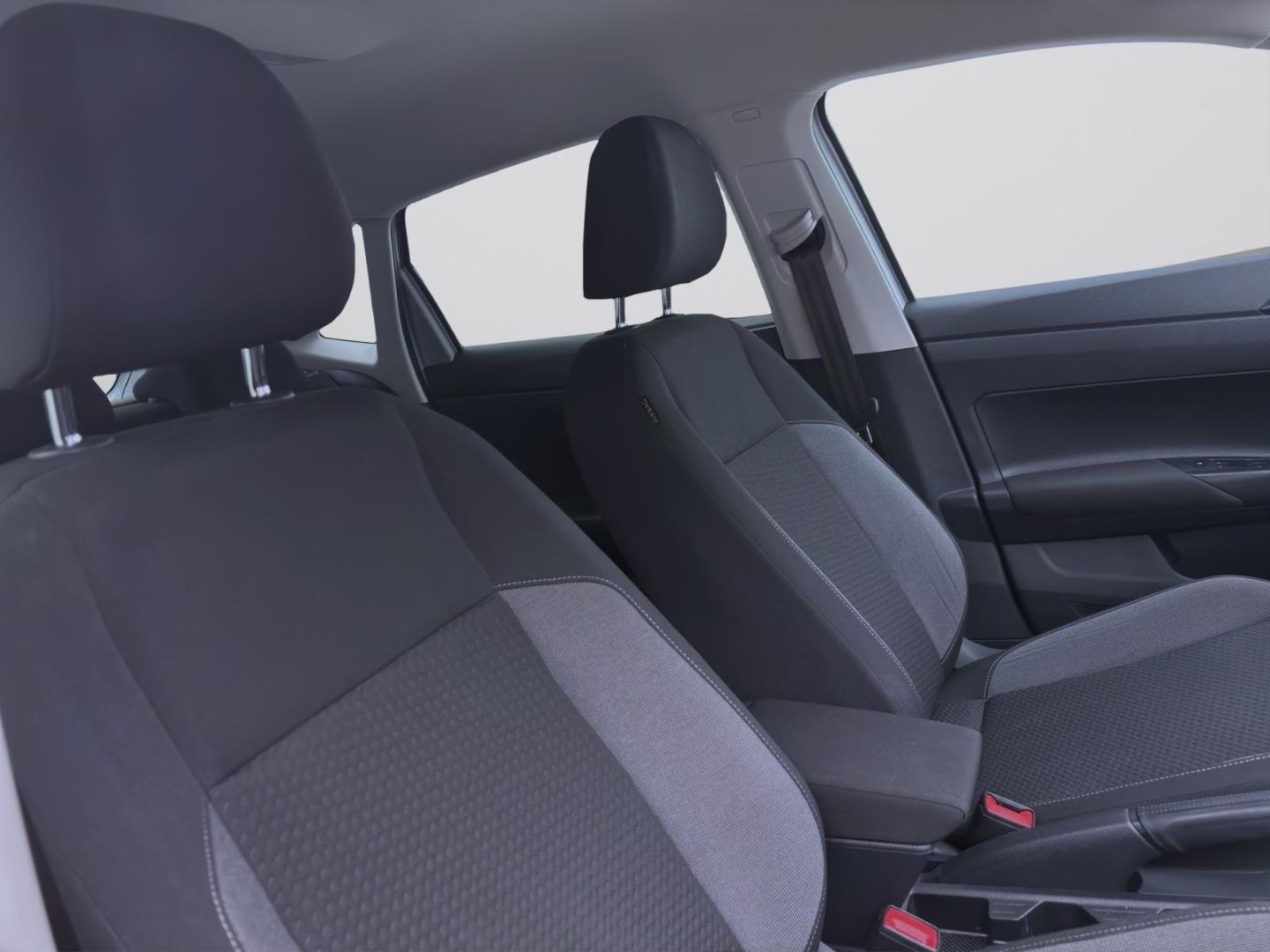 Volkswagen Polo 1.0 TSI DSG LIFE - Samsaru's Car Outlet