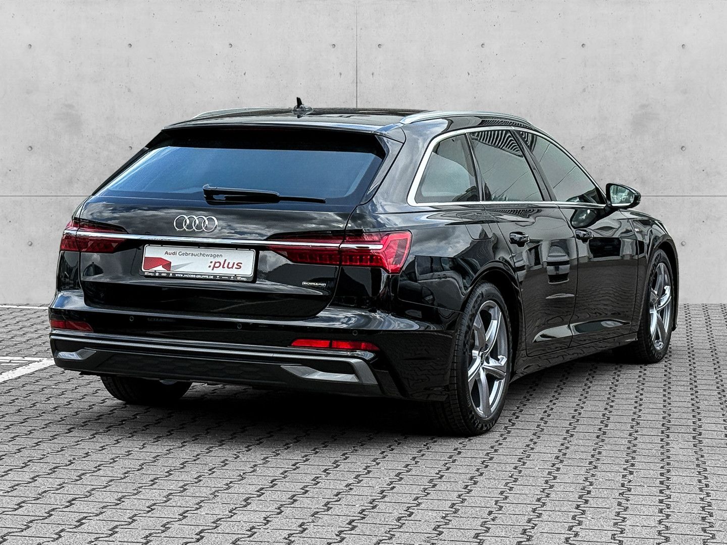 Audi A6 Avant 40 TDI quattro S line - Samsaru's Car Outlet