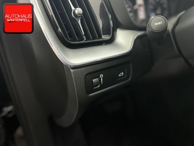 Volvo XC60 B4 - Samsaru's Car Outlet