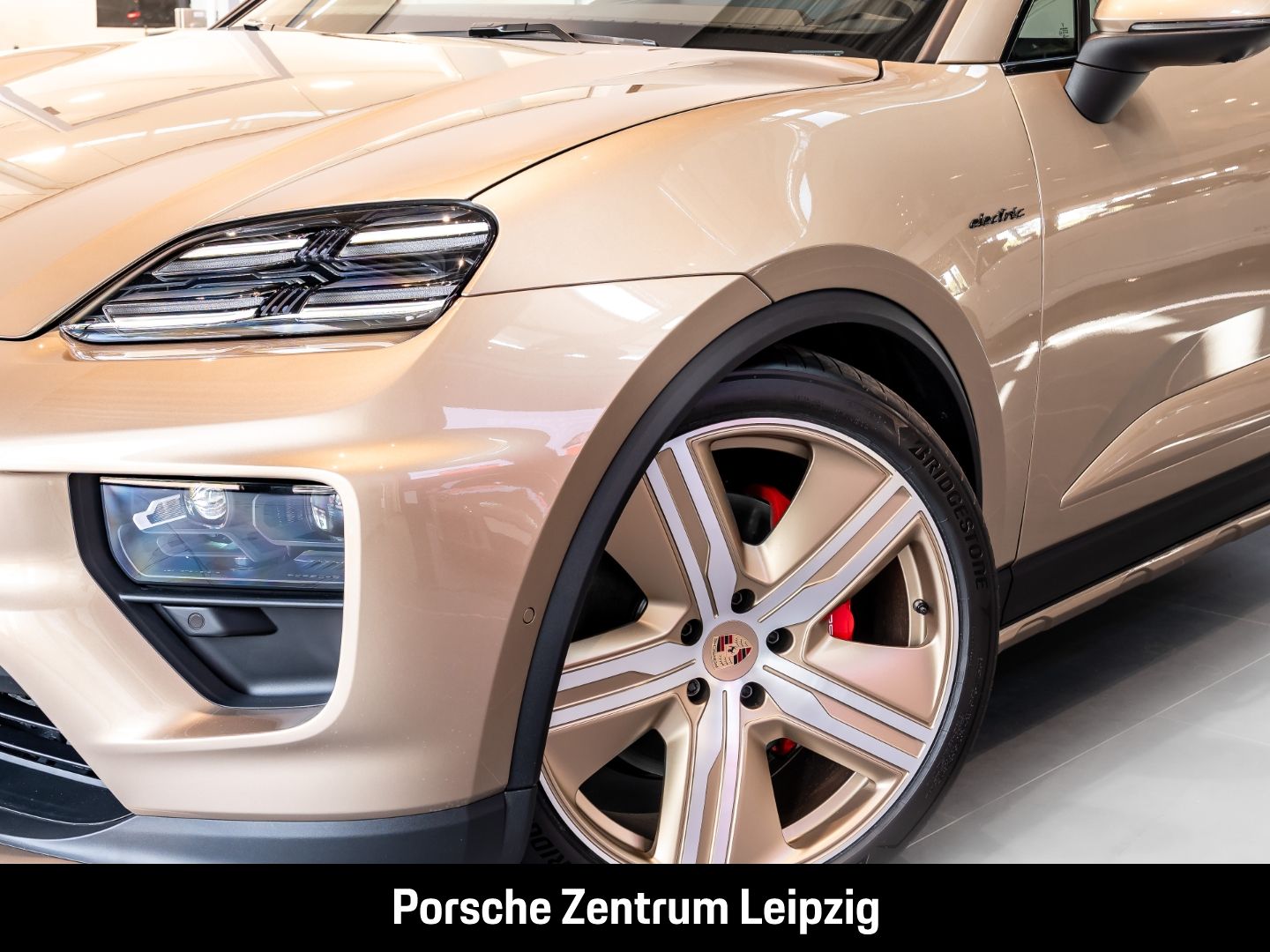 Porsche Macan 4S FnW-Goldbronzemetallic Massage AR-HeadU