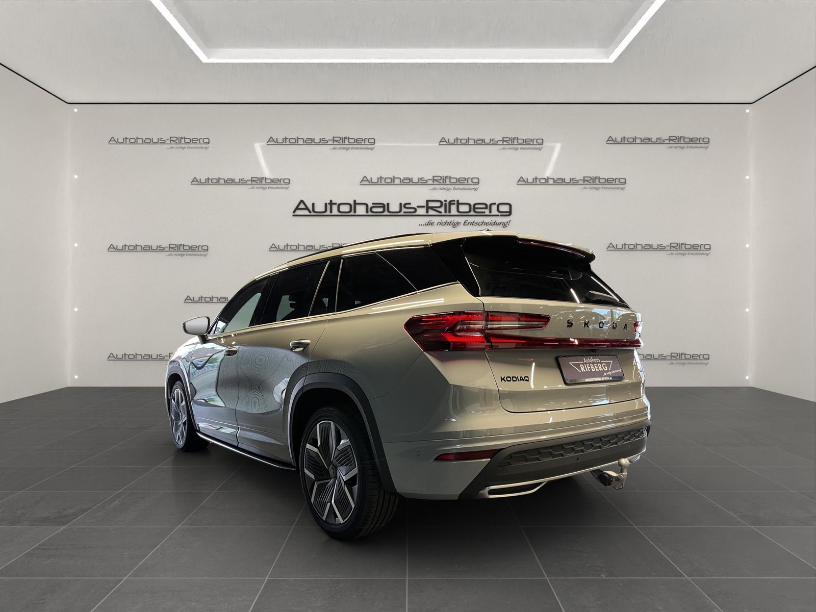 Skoda Kodiaq 2.0 TDI4x4Sportline/7S/AHK/PANO/20Z/HUD