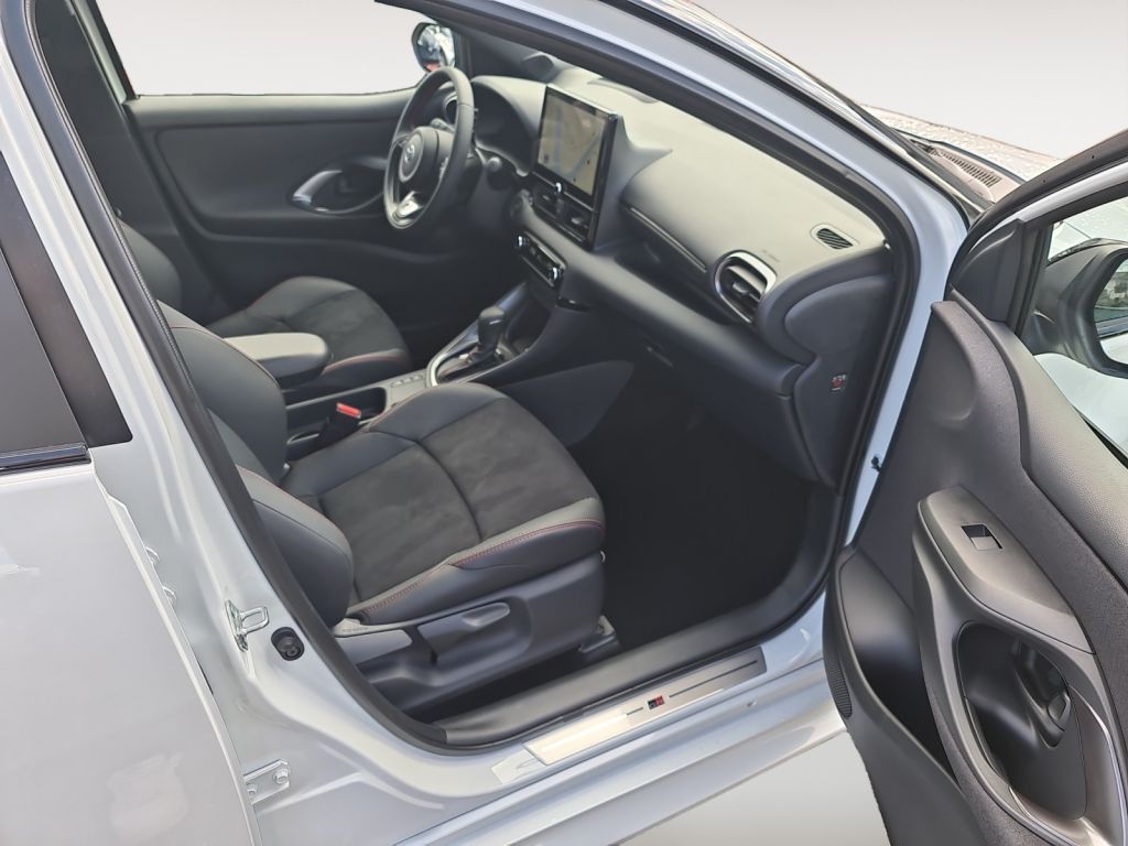 Toyota Yaris Hybrid 130PS 1.5 GR SPORT