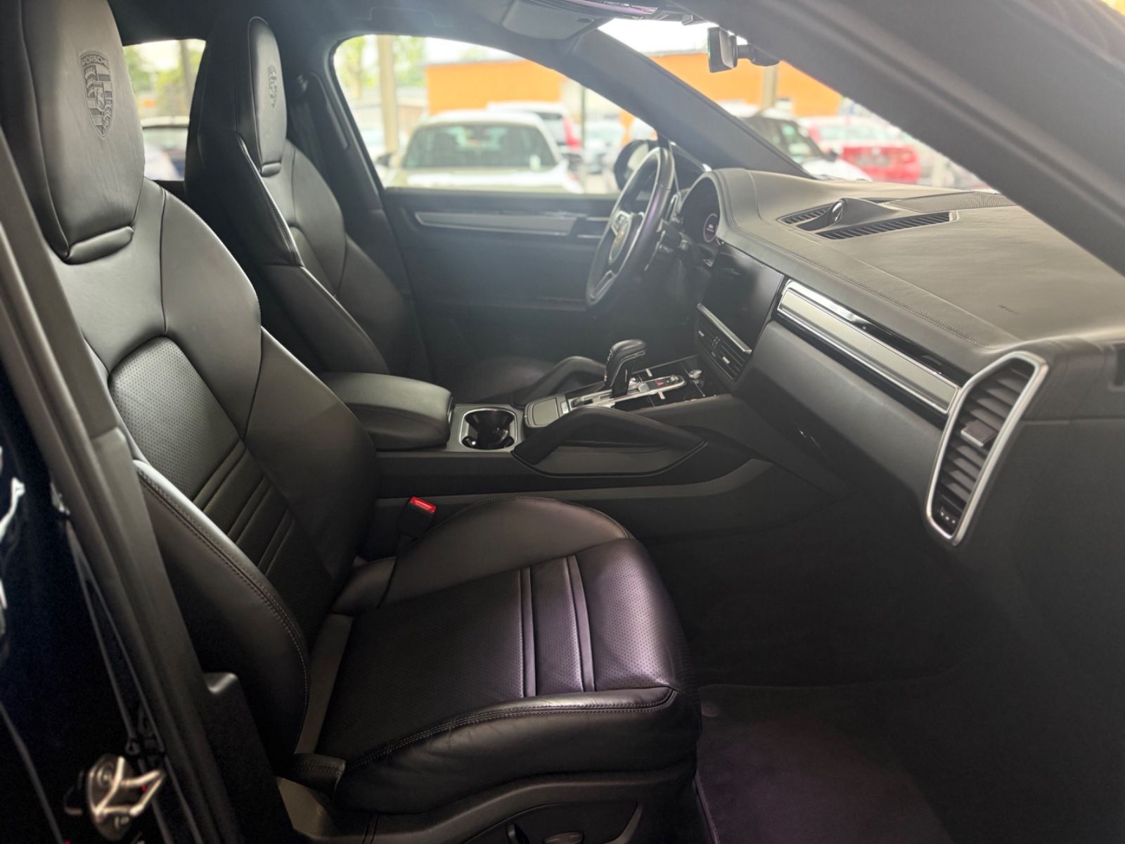 Porsche Cayenne Coupe Platinum Edition 1.Hand Approved
