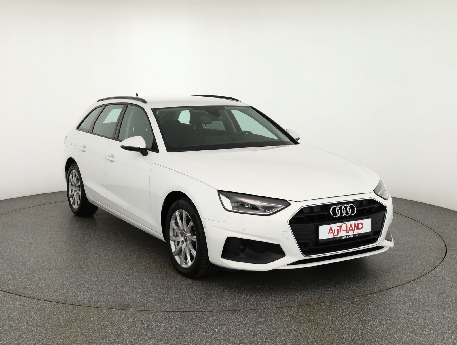 Audi A4 40 TDI Avant S-tronic - Samsaru's Car Outlet