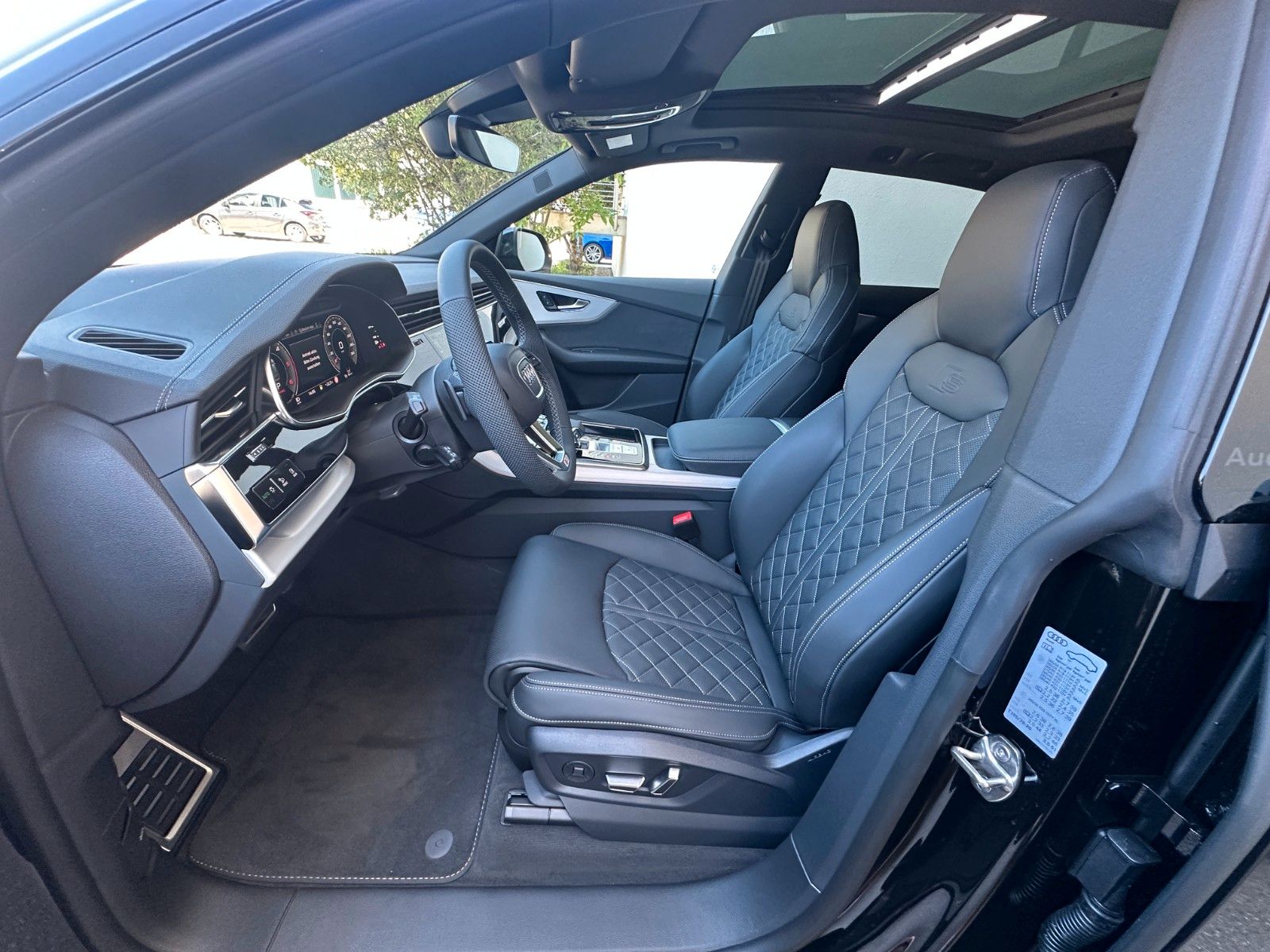 Audi Q8 50 TDI quattro - Samsaru's Car Outlet