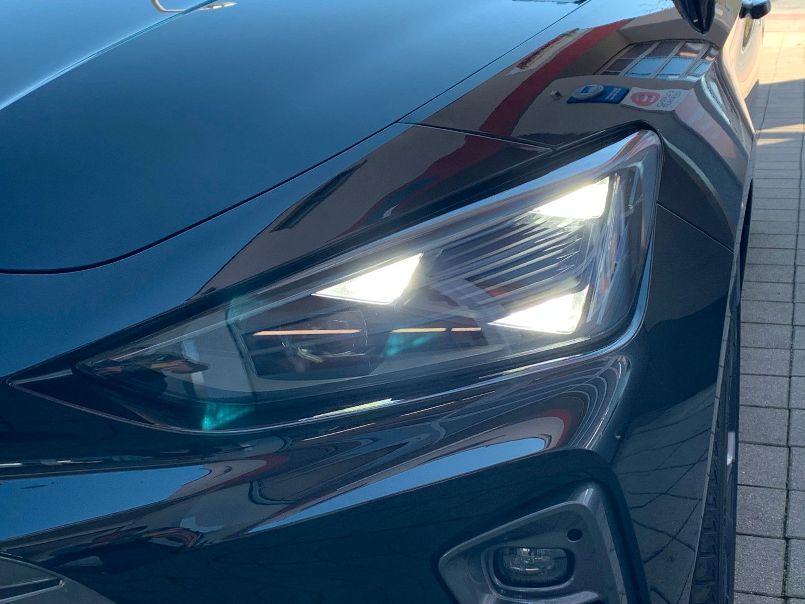 Cupra Leon 1.5 eTSI DSG ST - Samsaru's Car Outlet