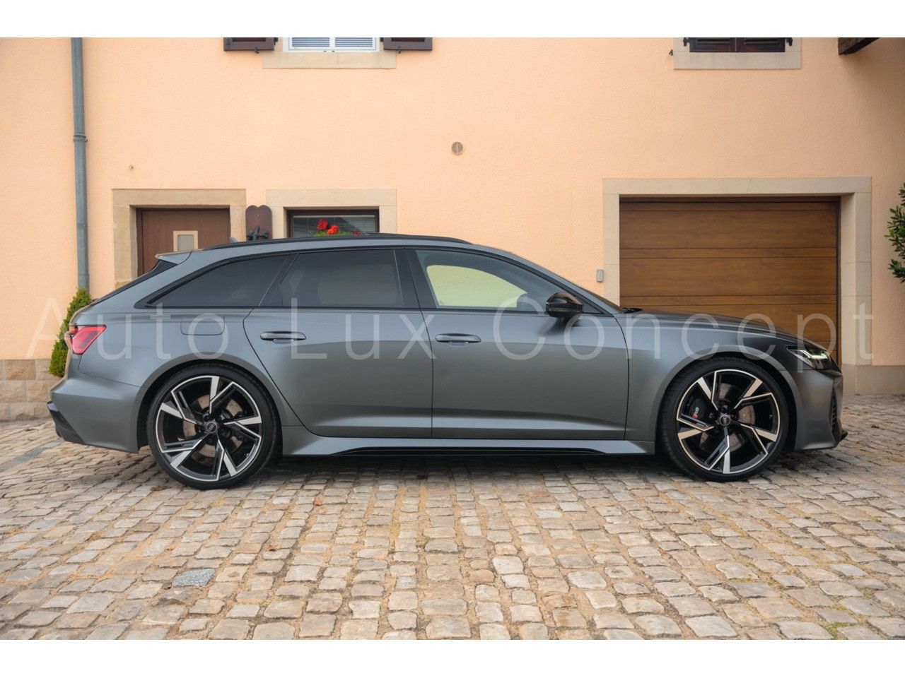 Audi RS6 Dynamik/RS-Design/ACC/360°/HUD/SoftClose/B&O