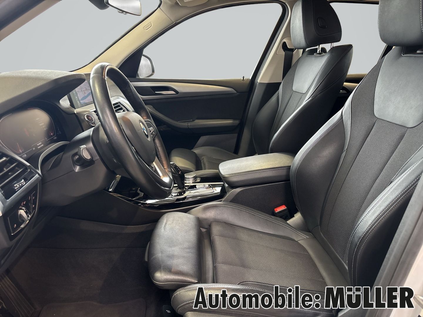 BMW X3 20i xDrive Park-Assistent Navi Digitales Cock