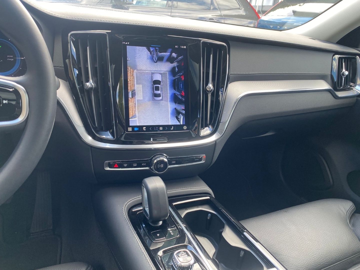 Volvo S60 T8 Recharge Ultimate Dark Plug-In Hybrid AWD