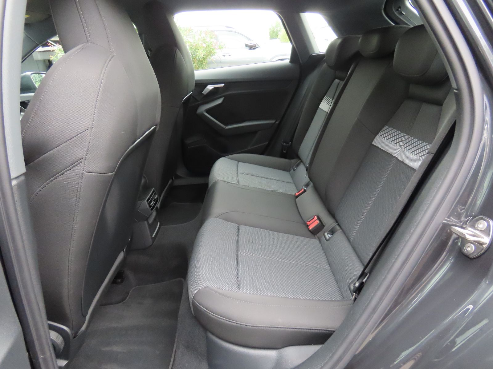 Audi A3 35 TFSI Sportback Sportsitze Navigation