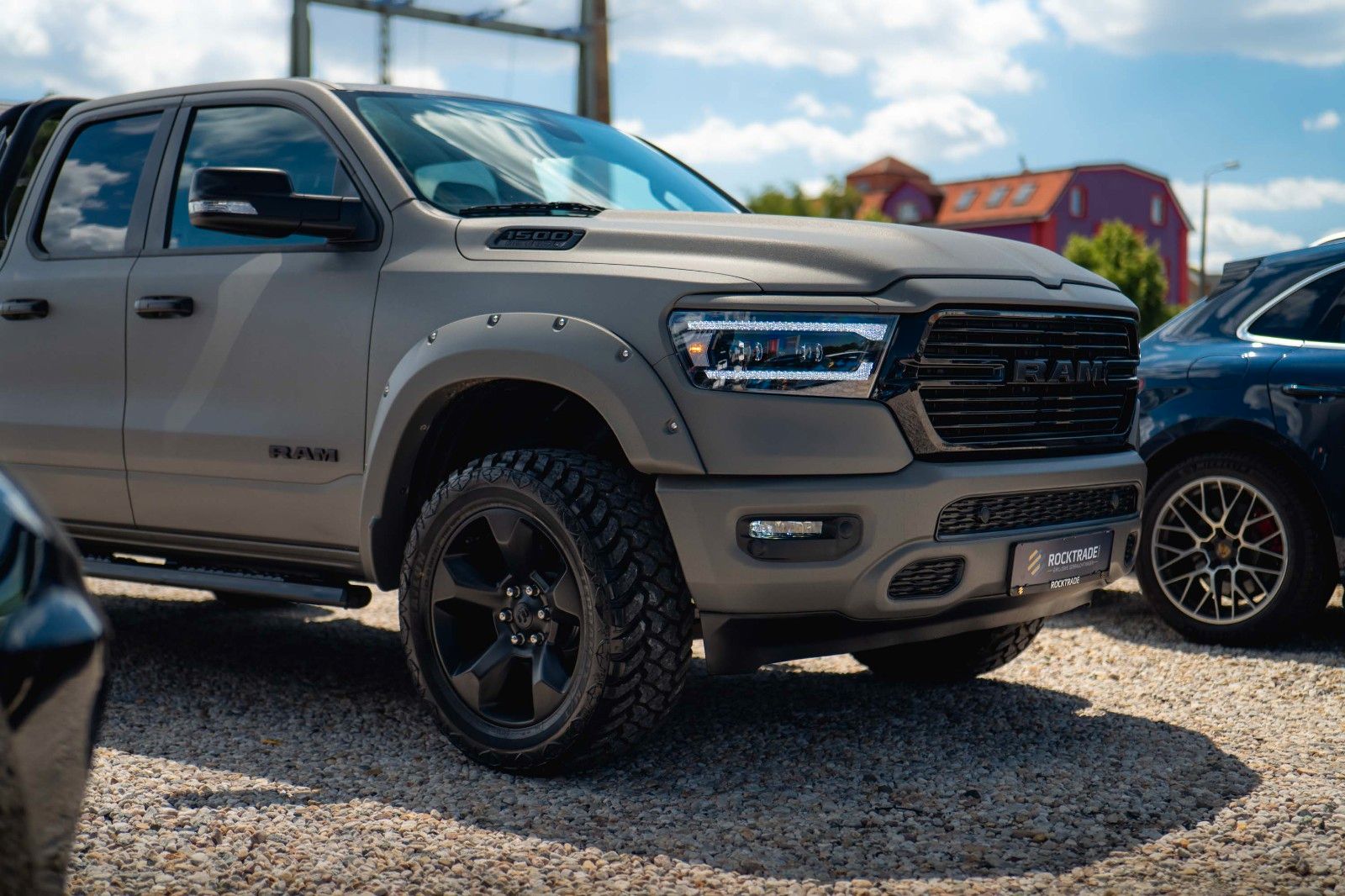 Dodge RAM 5.7 V8 HEMI 4x4 OFFROAD LONGBED RAPTOR Style