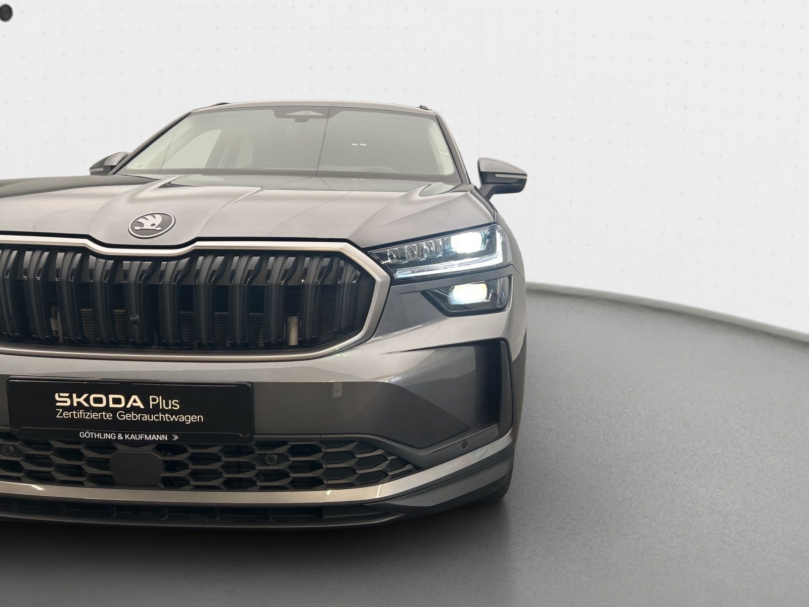 Skoda Kodiaq 2.0 TSI*AHK*KAM*NAVI*SHZ*PDC*LED*KEYLESS*