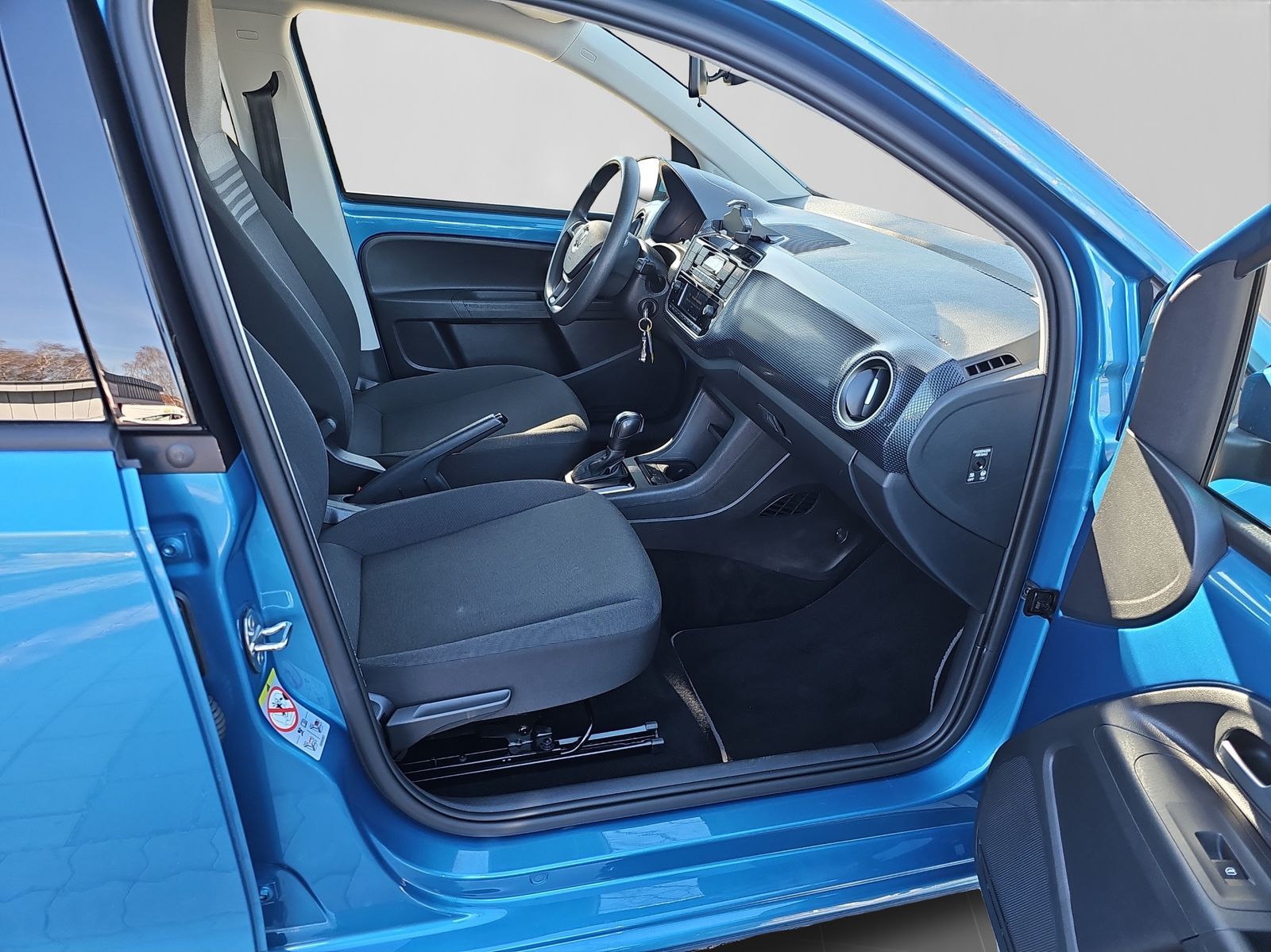 Volkswagen up! e-Up! - Samsaru's Car Outlet