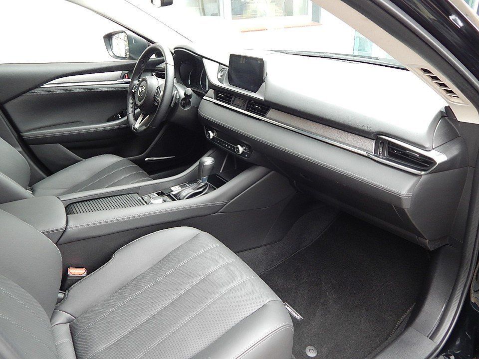Mazda 6 2.0L SKYACTIV G 165 6AT FWD EXCLUSIVE-LINE COM
