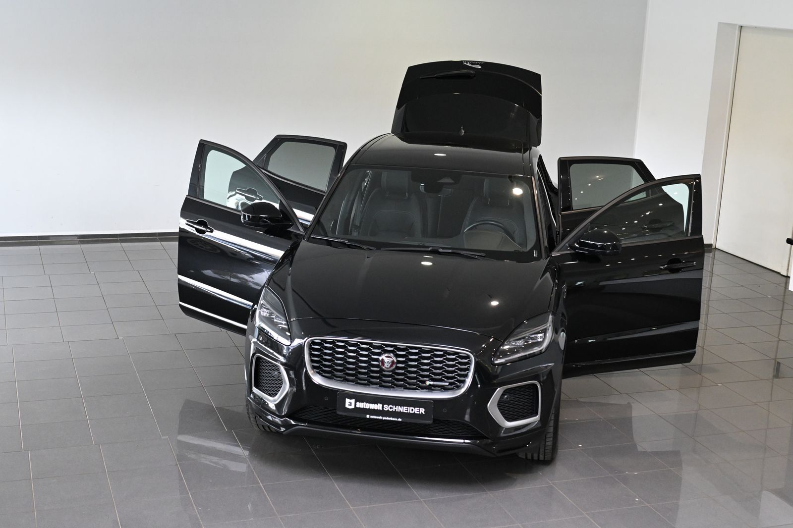 Jaguar E-PACE D163 R-Dynamic SE AWD Leder ACC 19"