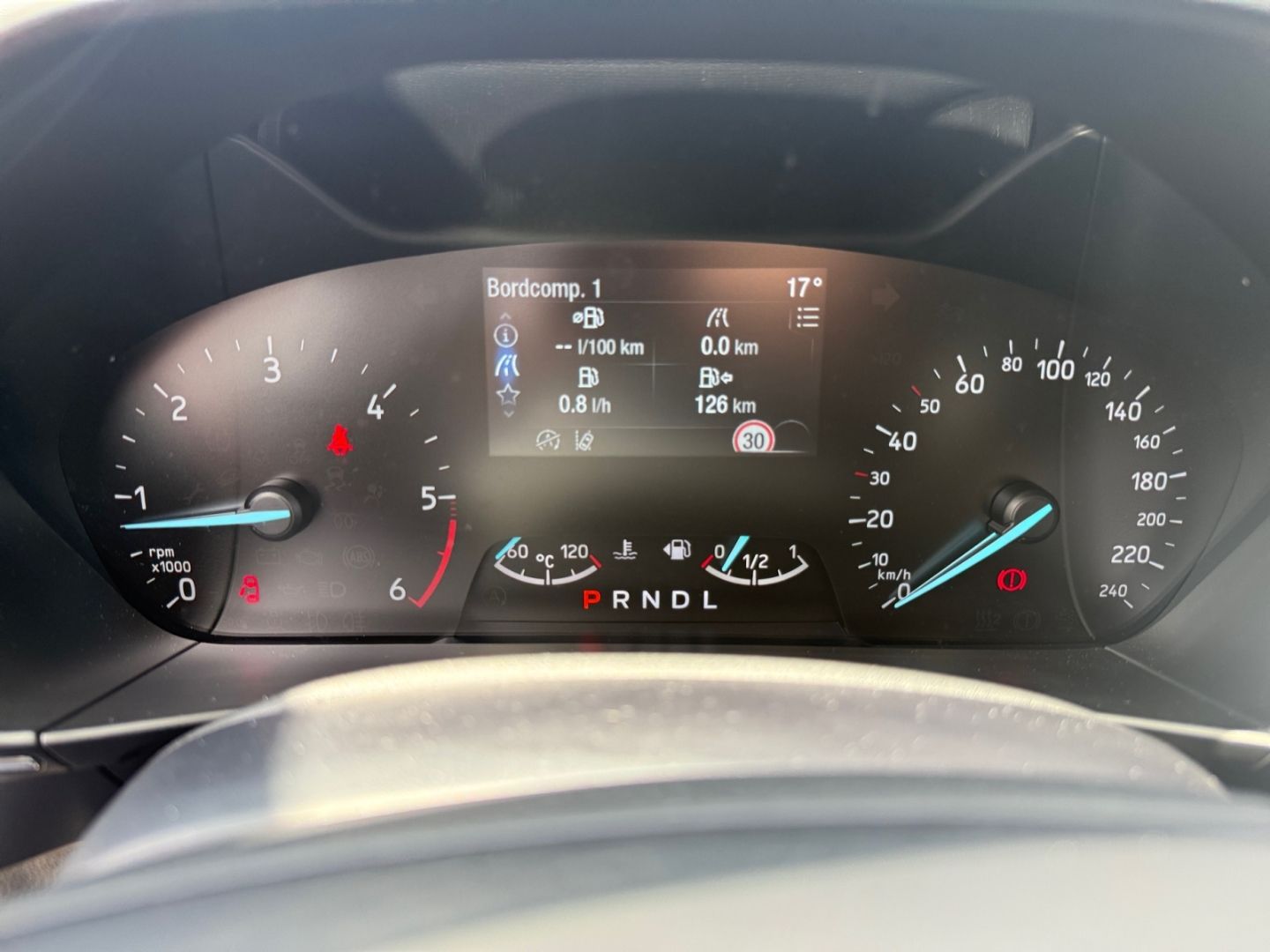 Ford Focus Turnier Titanium 1.5 Navi LED ACC RFK LED